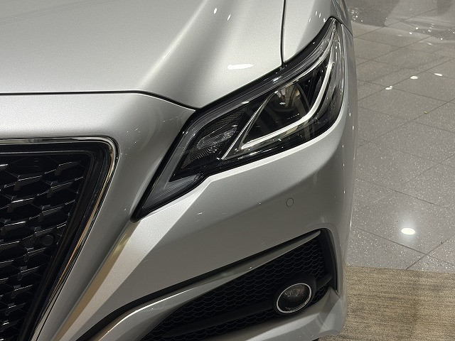 トヨタ クラウン ハイブリッド 2.5 S Four Cパッケージ 4WDの中古車