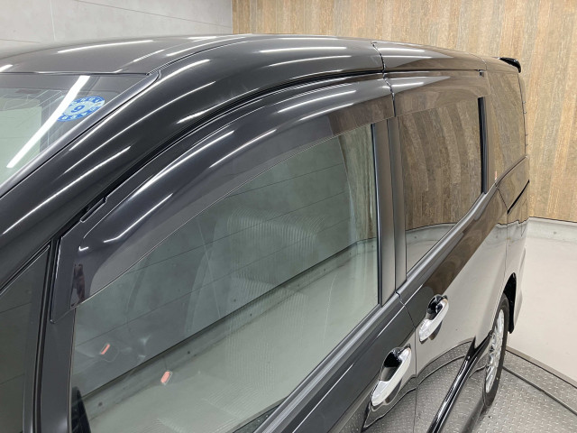 トヨタ ヴォクシー HYBRID ZS“煌Ⅱ” 7人乗りの中古車