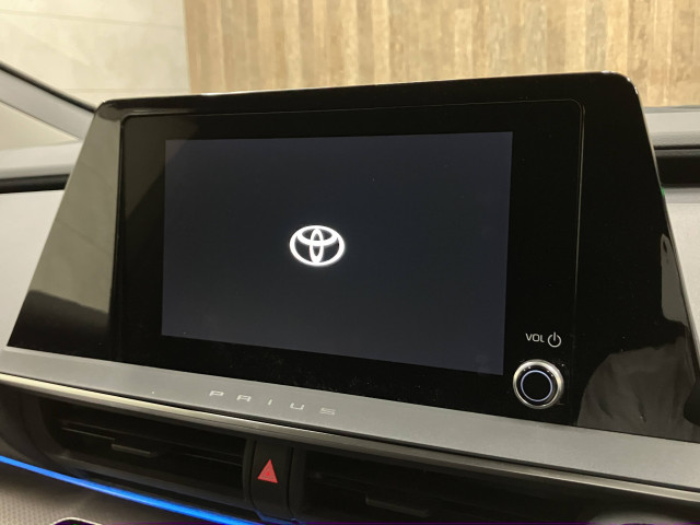 人気のナビを装備しております。ナビの使いやすさはもちろん、オーディオ機能も充実！キャンプや旅行はもちろん、通勤や買い物など普段のドライブも楽しくなるはず♪