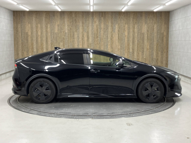 トヨタ プリウス U (ハイブリッド)の中古車