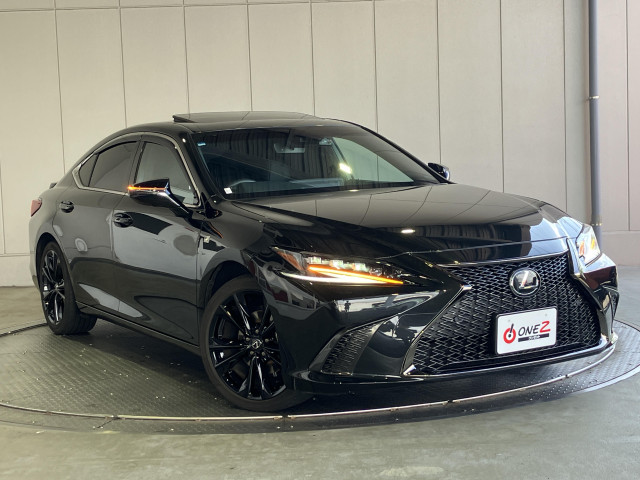 レクサス ES 300h Fスポーツの中古車