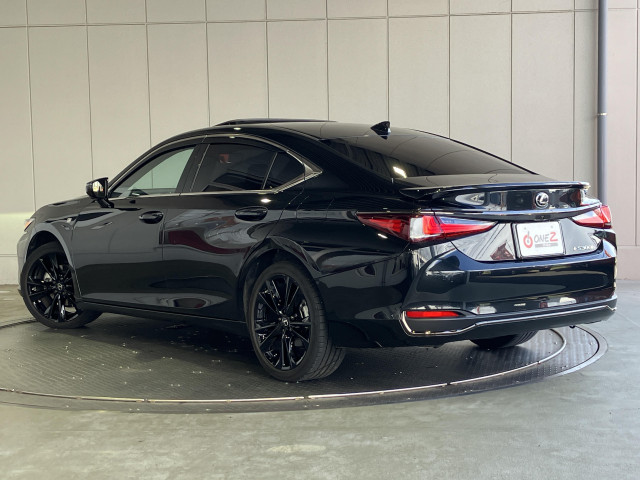 レクサス ES 300h Fスポーツの中古車