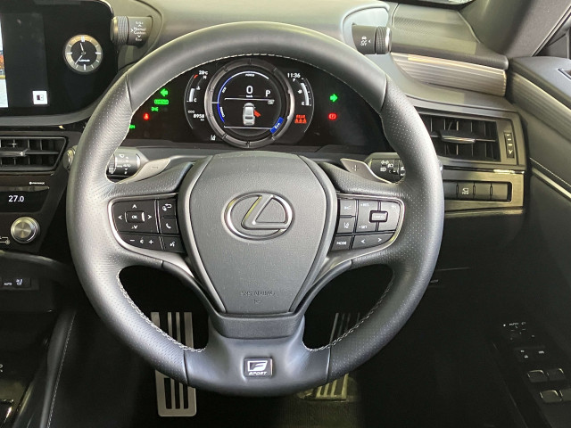 レクサス ES 300h Fスポーツの中古車