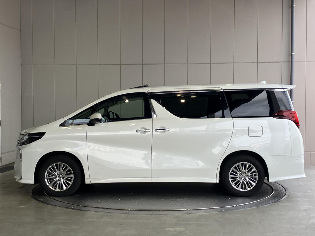 トヨタ アルファード ハイブリッド 2.5 SR Cパッケージ E-Four 4WDの中古車