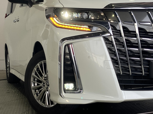 トヨタ アルファード ハイブリッド 2.5 SR Cパッケージ E-Four 4WDの中古車