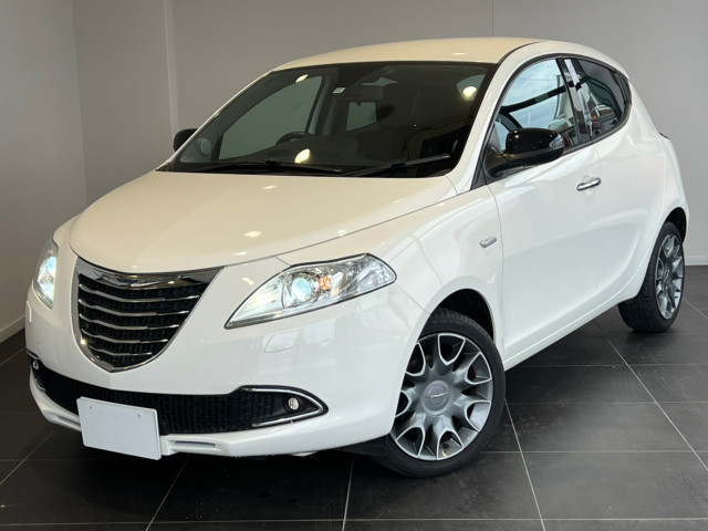 クライスラー クライスラー イプシロン プラチナの中古車