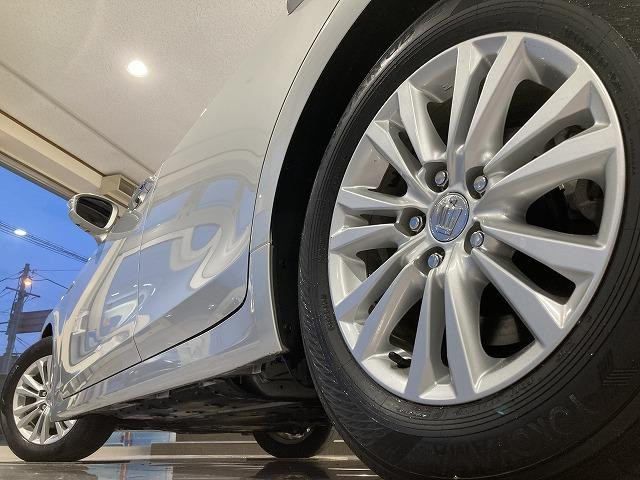 トヨタ クラウンハイブリッドの中古車
