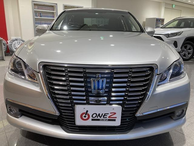 トヨタ クラウンハイブリッドの中古車