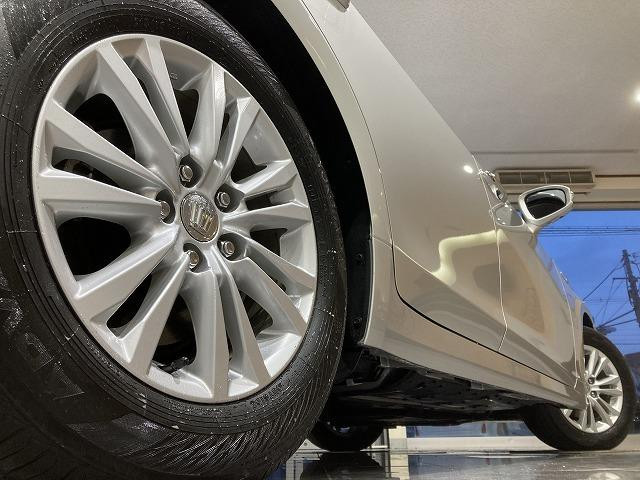 トヨタ クラウンハイブリッドの中古車